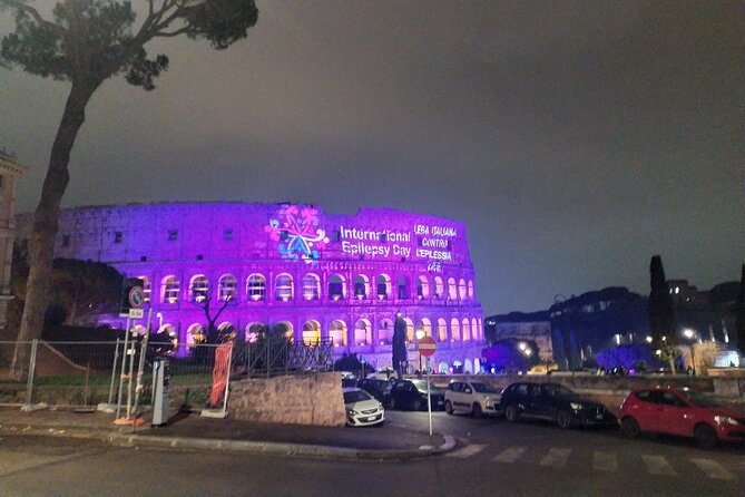 Walk the magic of Rome at night - From the Gregorian University to Trevi Fountain