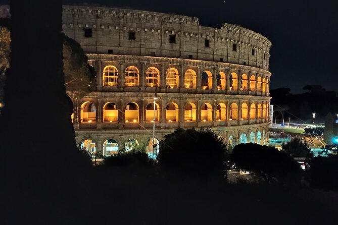 Walk the magic of Rome at night - Finishing at the Spanish Steps