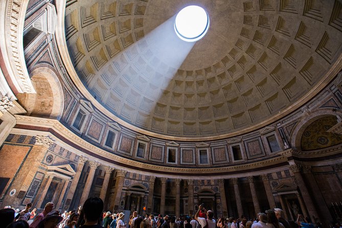 Walking Guided Tour and Rome's Iconic Temple Pantheon Entrance - The guides can make or break the hour